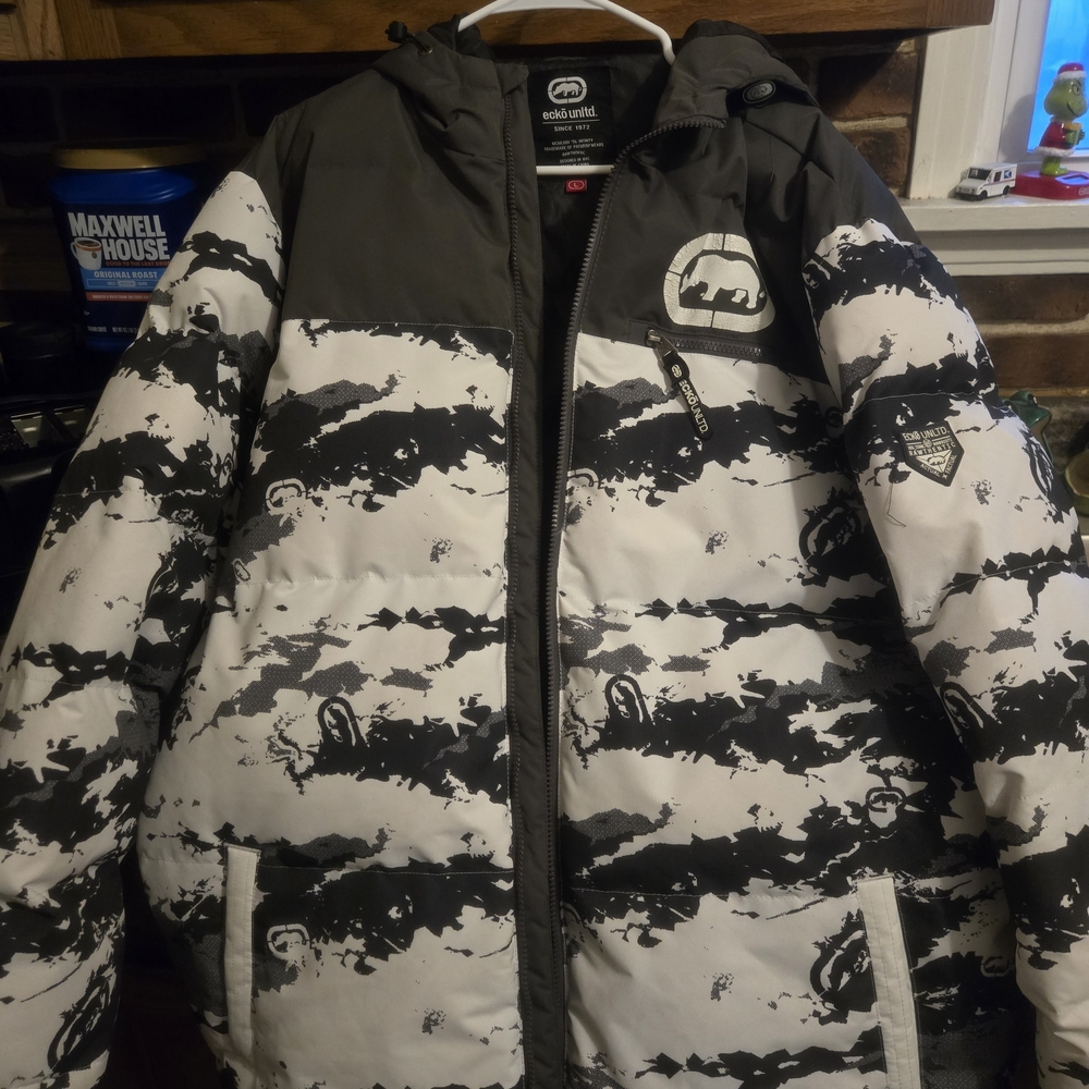Ecko Unlimited Gray and White Snowboard Jacket